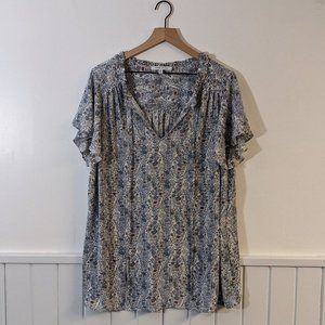 Rose + Olive 2X Flutter Sleeve Floral Blouse